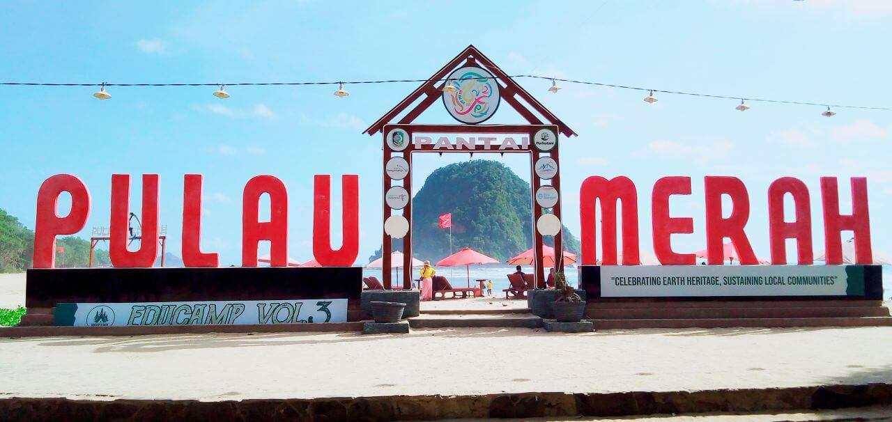 Menyeberang Ke Pulau Merah Telusuri