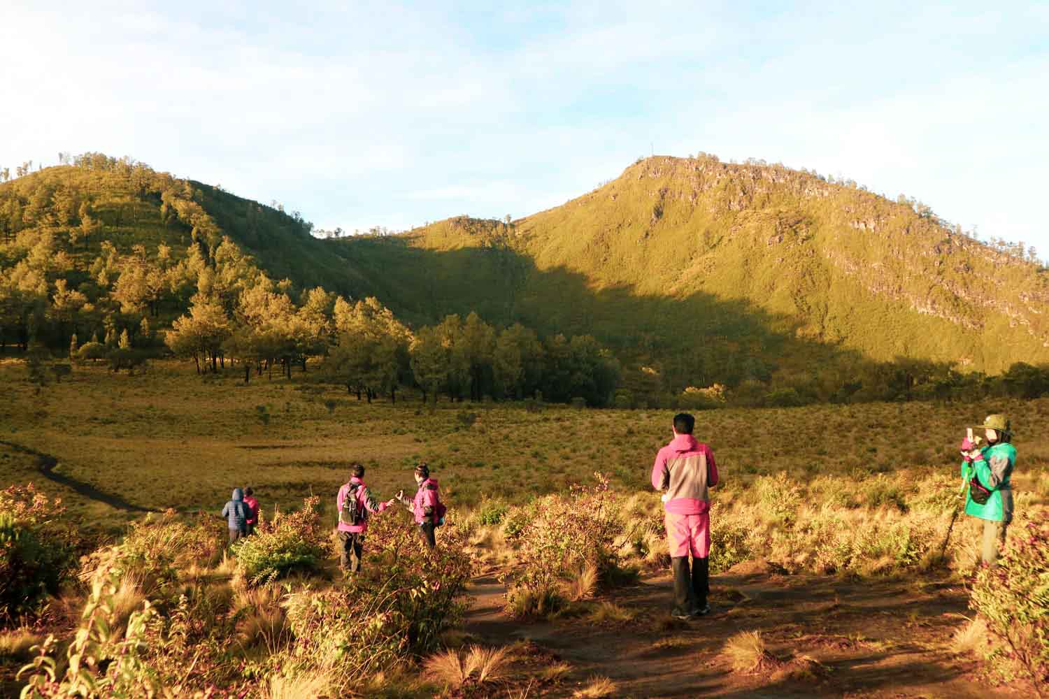 Pendakian Bersama Gunung Lawu Dari Basecamp Candi Ceto TelusuRI