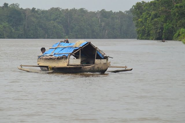 kehidupan di rumah perahu