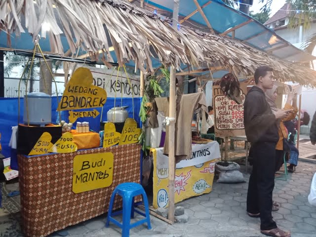Pasar Kangen Jogja, Menikmati Kuliner “Jaman Old” dan Berburu Barang Lawas