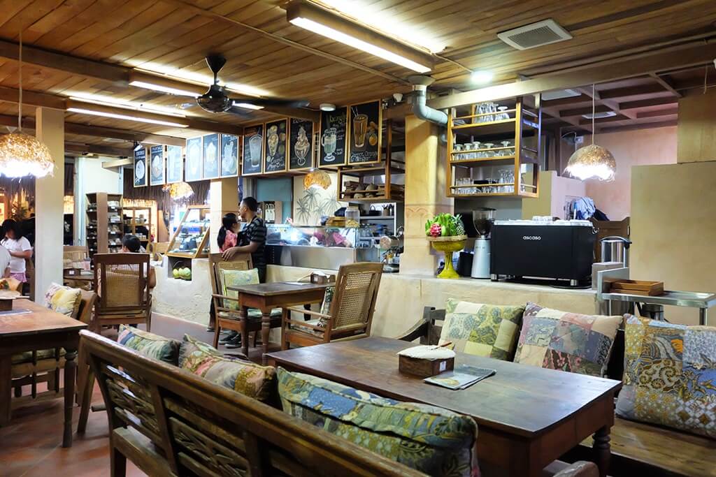 Interior Tukies Coconut Shop.