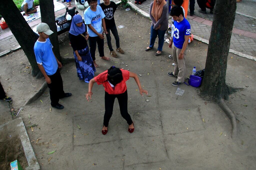 permainan anak tradisional