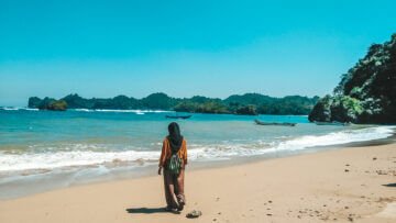 Sebuah Perjalanan Menuju Pantai Kondang Merak Kabupaten Malang
