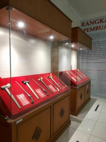 Melihat Koleksi Keris di Museum Keris Nusantara