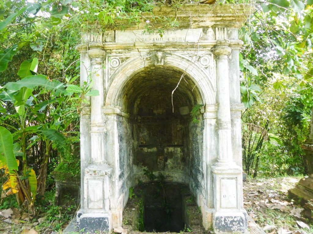 Mausoleum Familie Van Burm