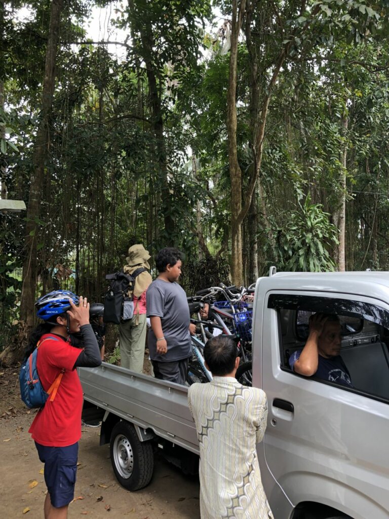 Bersepeda Telusur Borobudur bersama Go4Tour