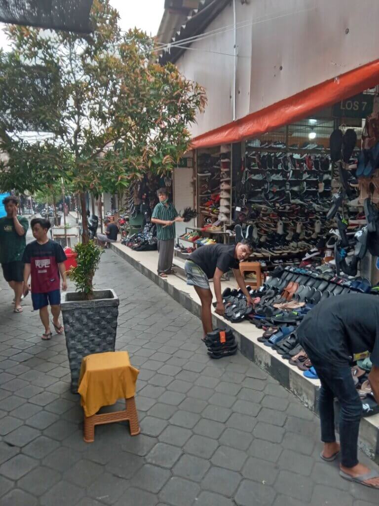 Hilangnya Tradisi "Klithikan" di Pasar Pakuncen Yogyakarta
