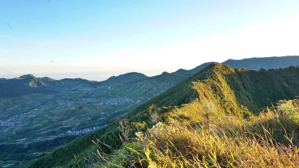Mendaki Gunung Bismo via Sikunang Wonosobo