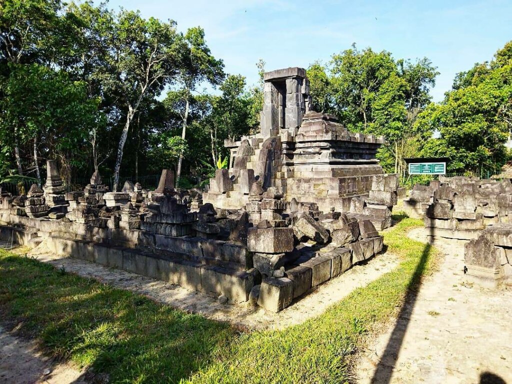 Menelusuri Jejak Peradaban Arsitektur Hindu-Buddha di Lereng Merapi Boyolali