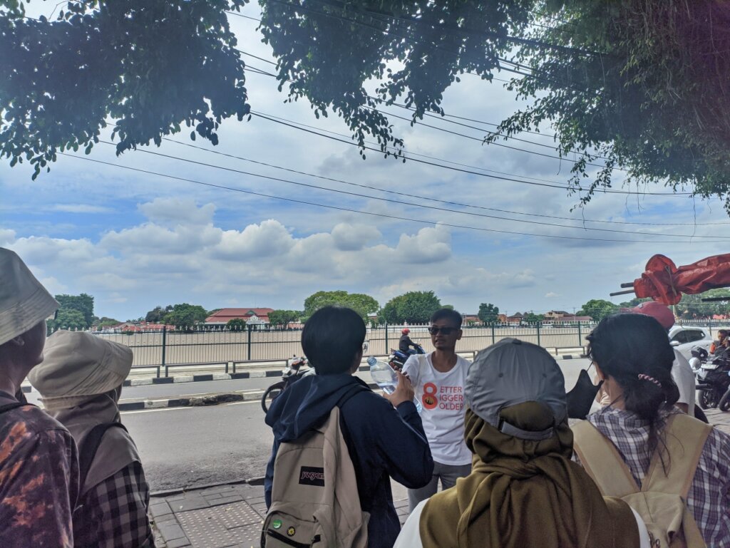 Tur “Jaba Beteng”: Jalan Kaki Melihat Sejarah Kota Jogja