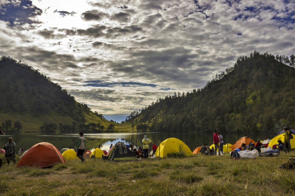 Kilas Balik: Ranu Kumbolo dalam Bingkai Lensa (2)