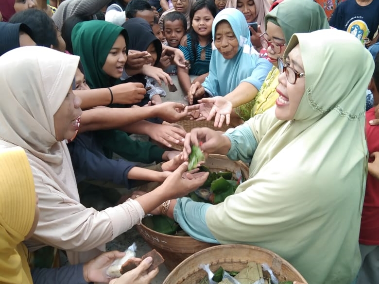 Melihat Keunikan Prosesi Sedekah Bumi Desa Ngombak Grobogan