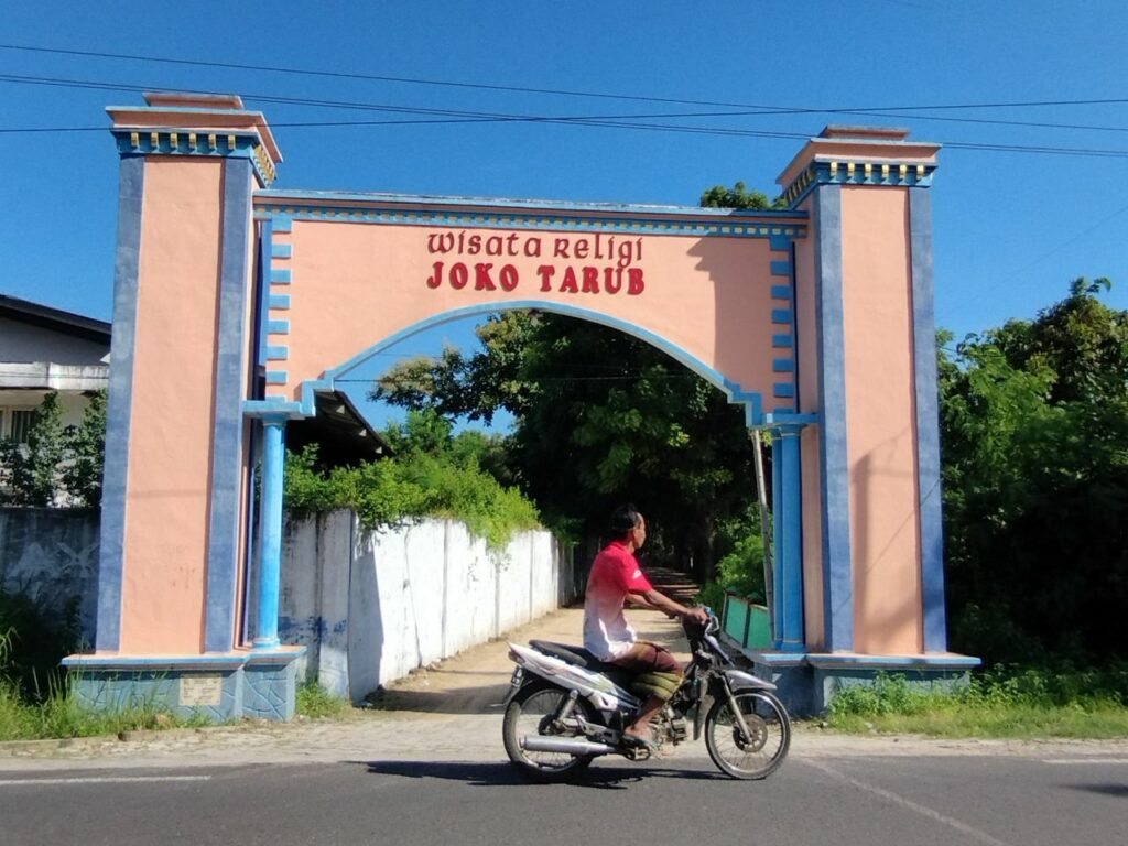 Menapak Tilas Sejarah Pamekasan Melalui Kuburan Keramat (2)