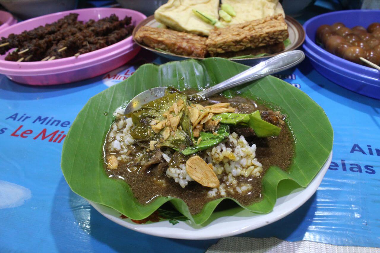 Mengunjungi Taman Bojana, Destinasi Wisata Kuliner di Kudus