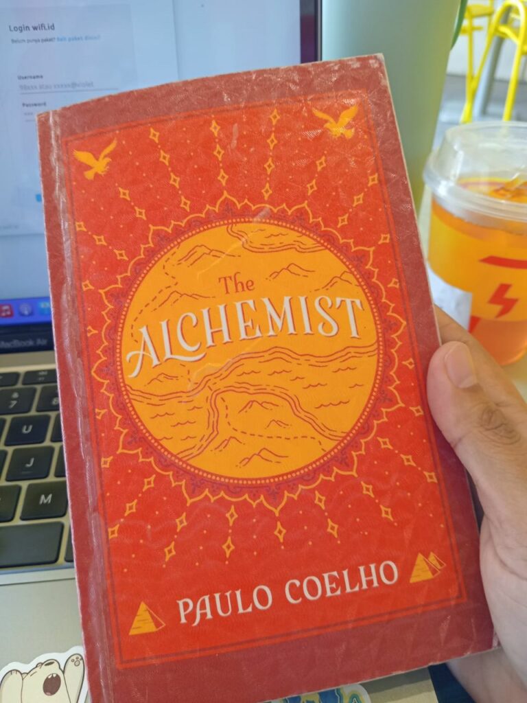 The Alchemist: Jalan Panjang Menggenggam Erat Impian