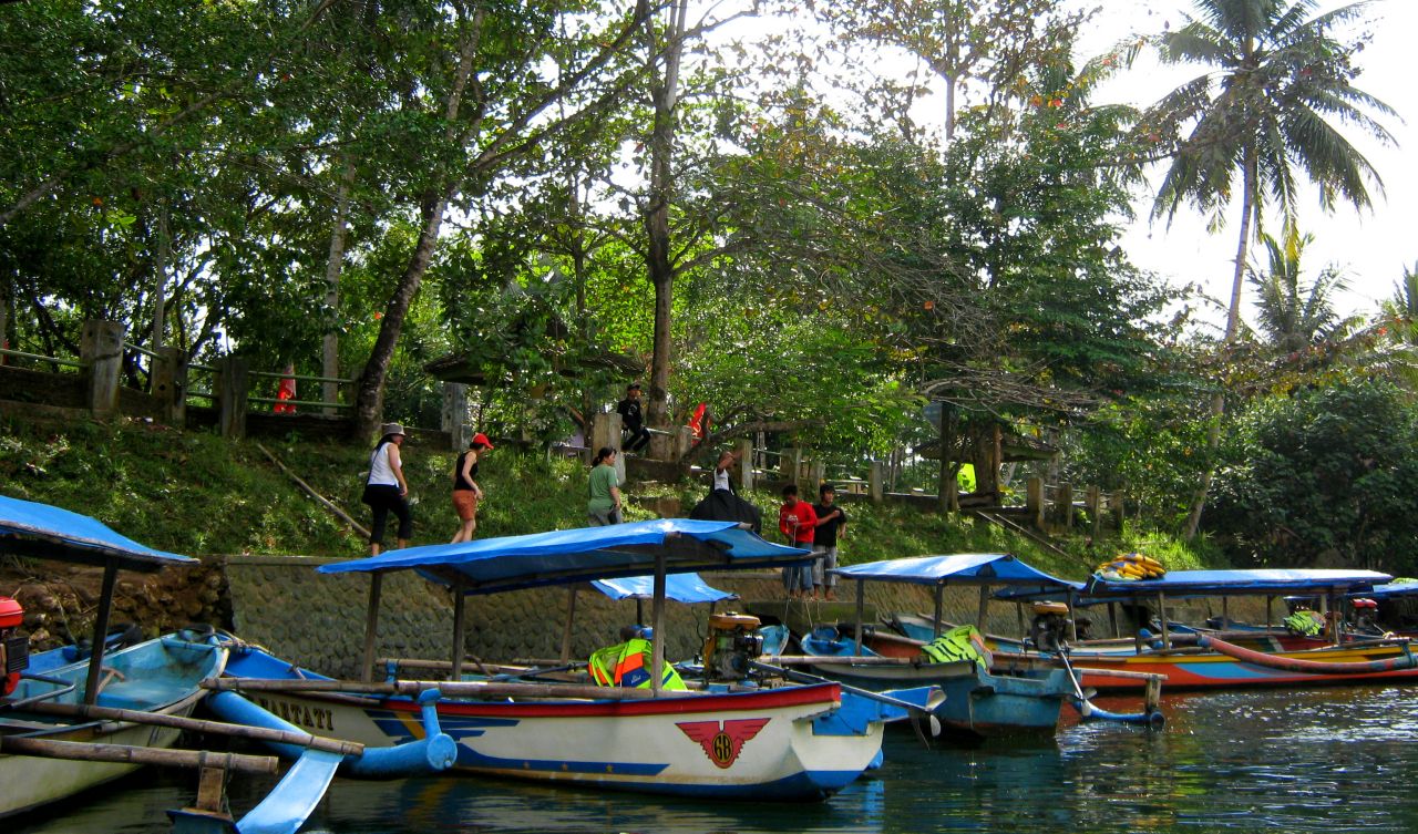 Sungai Cijulang Green Canyon di Pangandaran Jawa Barat (Laily Nihayati)