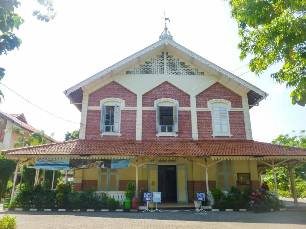 Menelusuri Gereja Katolik Santo Yusuf dan Susteran St. Fransiskus di Kampung Lawas Gedangan Semarang (1)