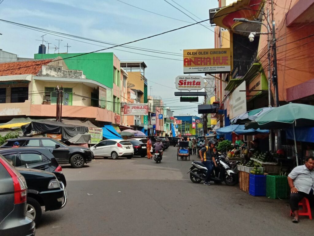 Pasar Kanoman di Hati Wisatawan