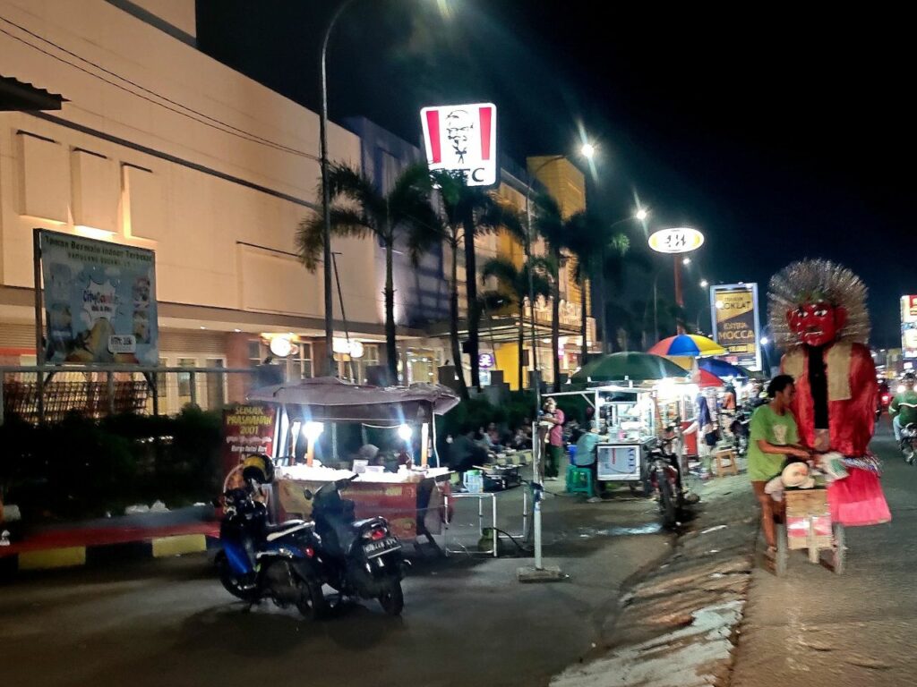 Cerita Sabtu dari Pasar Malam Pamulang