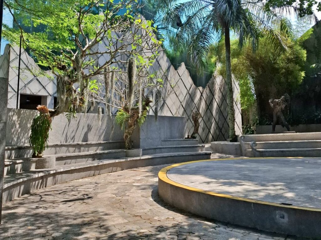 Mencari Ketenangan Diri lewat Karya Seni di NuArt Sculpture Park Bandung