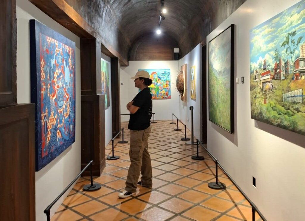 Grey Art Gallery: Bervakansi lewat Pameran Karya Seni di Jantung Kota Bandung