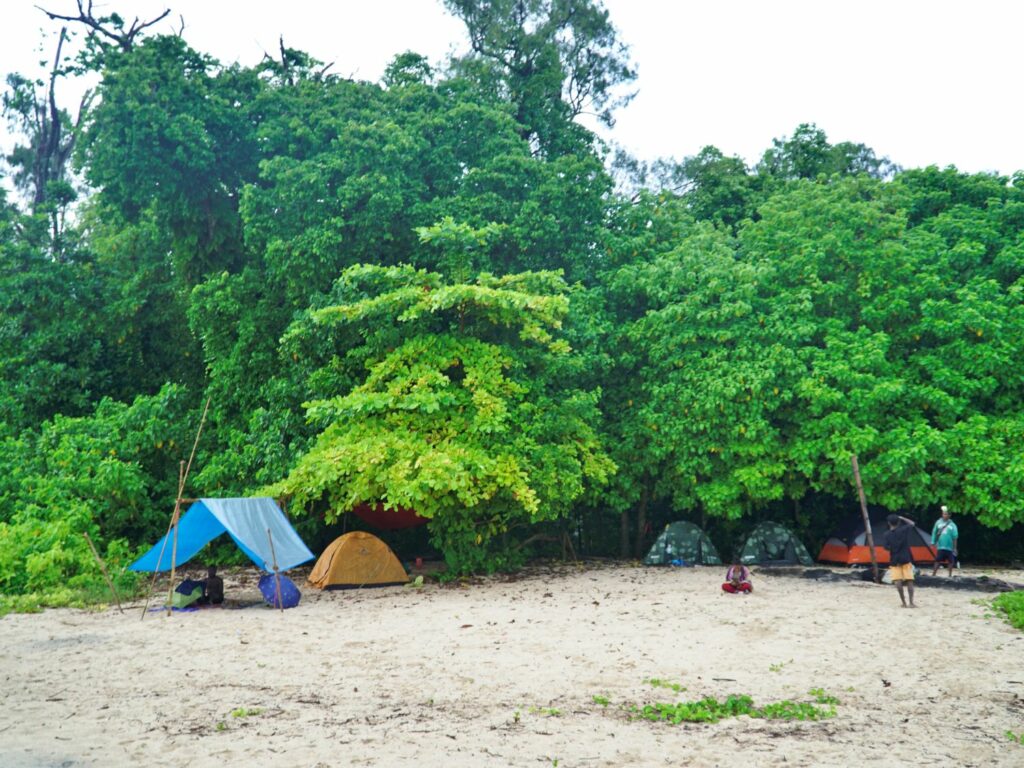 Pulau Um dan Petuah-Petuah Kehidupan