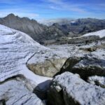 Carstensz Pyramid dan Puncak-puncak Tertinggi Papua di Pegunungan Sudirman dan Jayawijaya