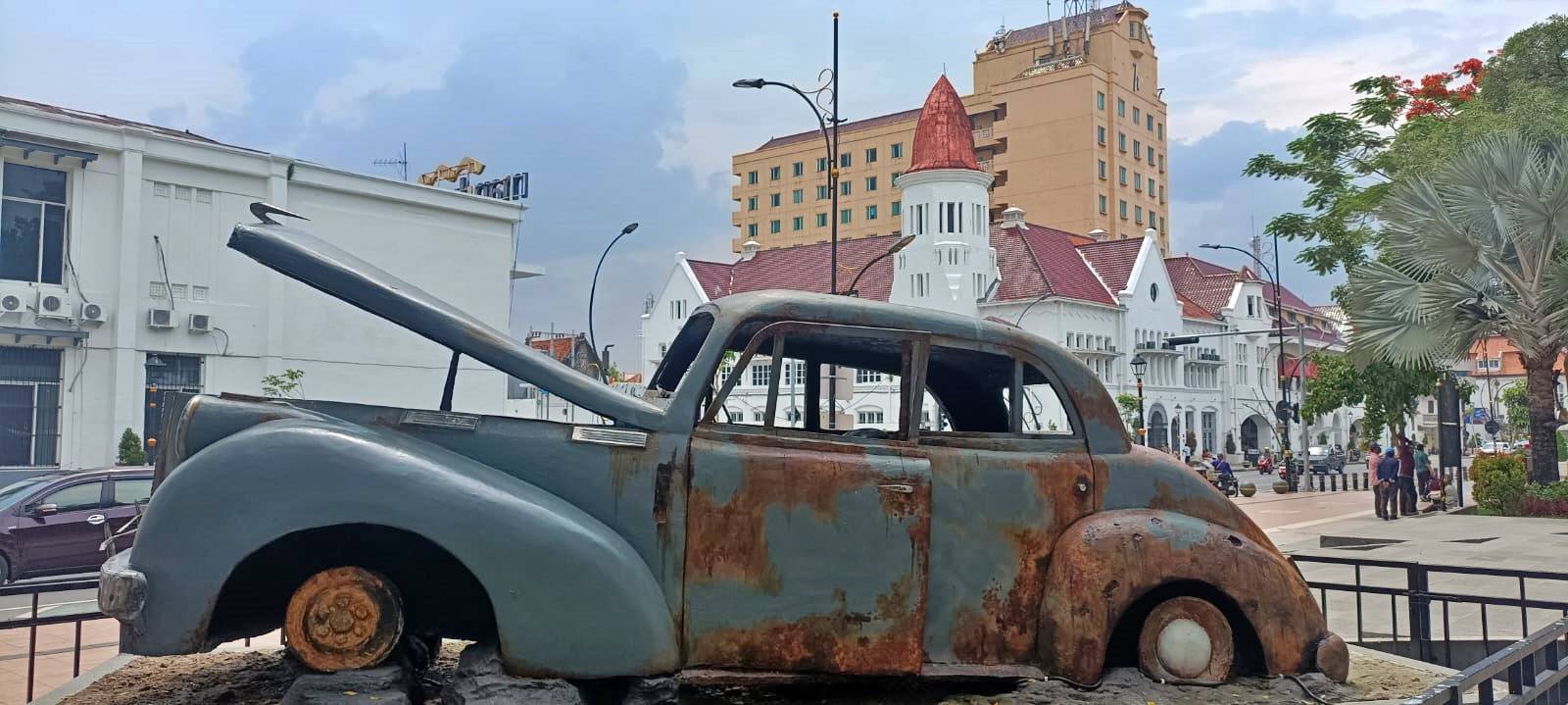 Menjelajahi Sudut-Sudut Kota Lama Surabaya (3)