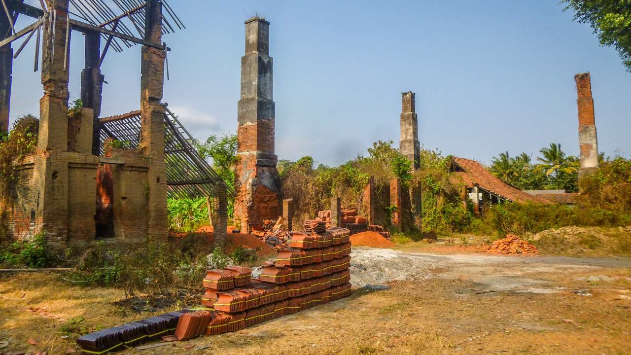 Merekam Jejak Kejayaan Perusahaan Genteng Soka di Kebumen
